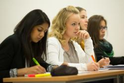 Für die Studierenden im Leitbild der Hochschule für Wirtschaft und Gesellschaft Ludwigshafen