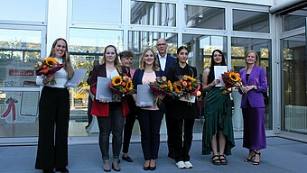 Group picture of the award ceremonies of the sponsoring association and Equality 2023 (Image: HWG LU)