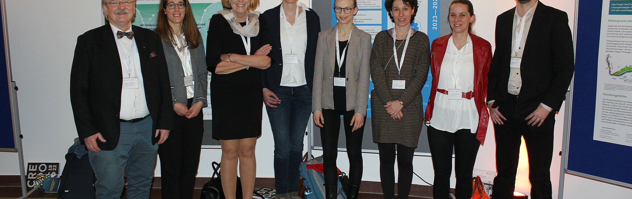 Members of the EMPOWER team at the kick-off event for the second funding round of the federal-state initiative "Innovative Hochschule" in the Mannheim Baroque Palace on March 21 - including Prof. Dr. Anett Mehler-Bicher, applicant of the EMPOWER joint proposal (3rd from left) and Dr. Susanne Weiß-Wittstadt, project management and coordination EMPOWER (5th from left). (Photo: Holger Roßberg/HWG LU)