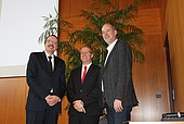 v.l. Hochschulpräsident Prof. Dr. Peter Mudra und seine beiden scheidenden Vizepräsidenten, Prof. Dr. Andreas Gissel und  Prof. Dr. Hans-Ulrich Dallmann 