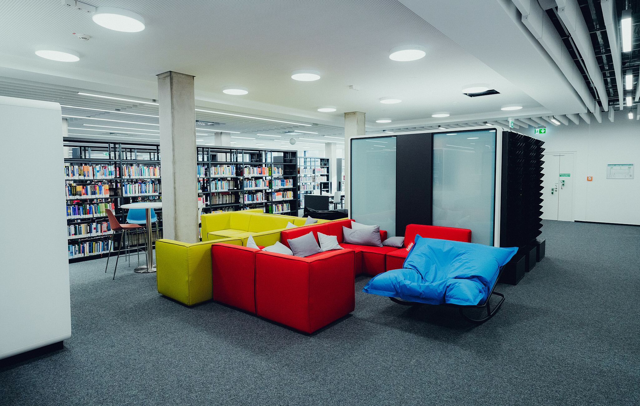 Library HWG LU