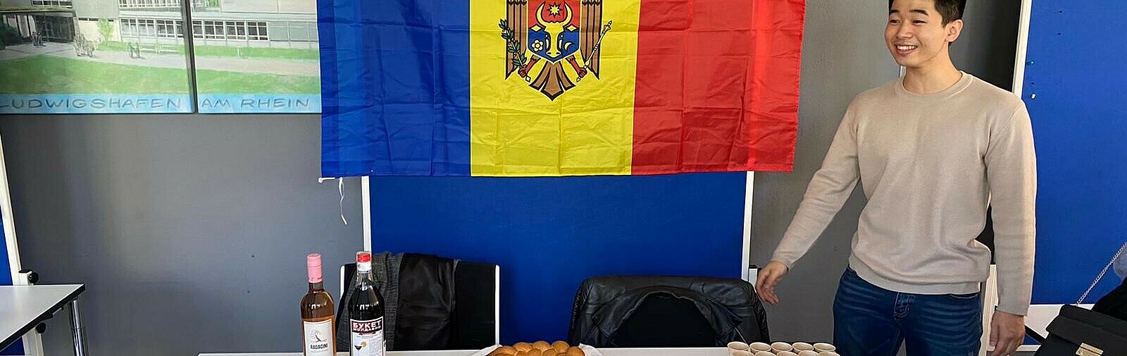 Café International