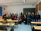 Data Science and Big Data in practice: Students with Prof. Dr. Klaus Freyburger (from left) and company representatives at final presentations on the practical project (Photo: HWG LU).