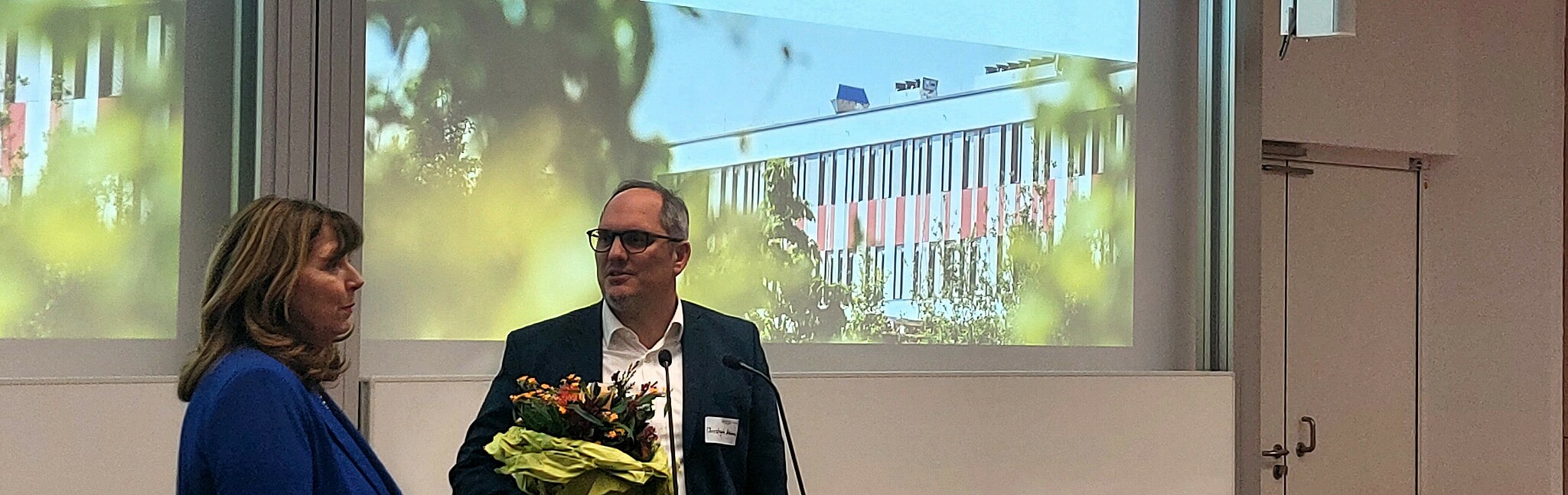 251127_Stadtgespräche_OB_Keimes Mayor Jutta Steinruck at her farewell by LUKOM Managing Director Christoph Keimes