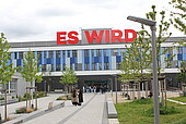 Gebäude C im Frühling