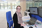 Natascha Lenk am Arbeitsplatz bei ihrem spanischen Ausbildungsunternehmen Primafrio S.L. 