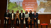 Bei einer Podiumsdiskussion mit Vertreter*innen der Kooperationsunternehmen und Professoren ging es unter anderem um aktuelle Herausforderungen dualer Studienformate.