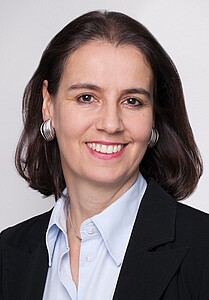 Picture shows Dr. Monika Henn