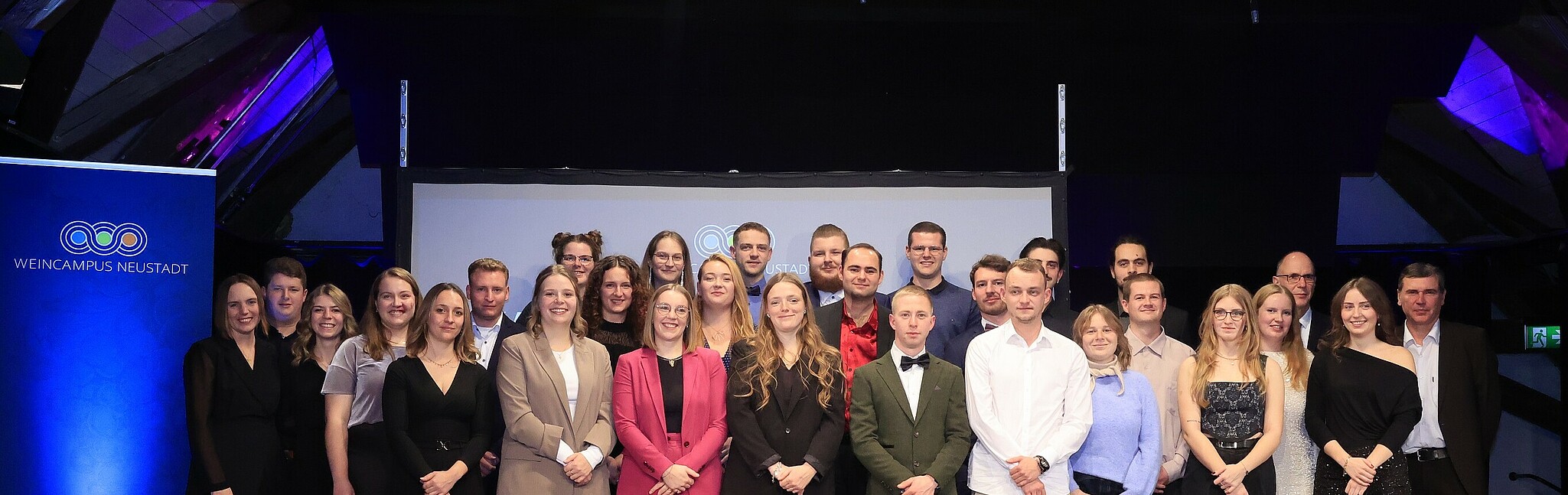The Bachelor graduates of the class of 2025 at the Neustadt Wine Campus
