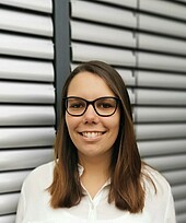 Successful graduate: Leticia Romero studied logistics in Ludwigshafen after completing her training as a freight forwarding and logistics services clerk at Transfesa in Madrid, a subsidiary of DB Cargo AG.