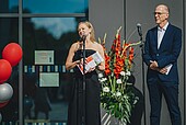 Tatjana Kamrad and Gunther Piller at the microphone