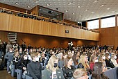 First semester welcome for WS 22/23 in the fully occupied auditorium