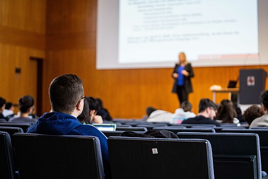 Vorlesung in der Aula