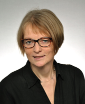 Portrait Prof. Dr. Elke Raum